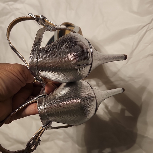 MICHAEL Michael Kors  Simone New Silver patent leather women's heels Size 7.5 - Picture 11 of 12